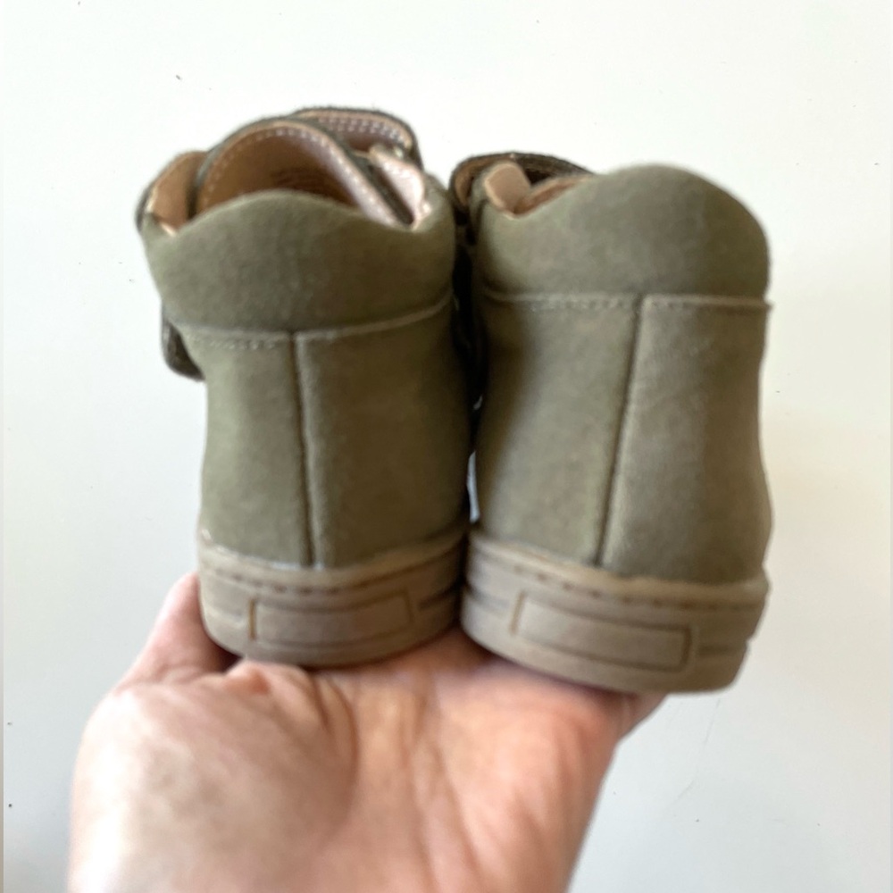 Sweet Honey Suede Mid Boots in Sage Size 5 - Picture 8 of 8